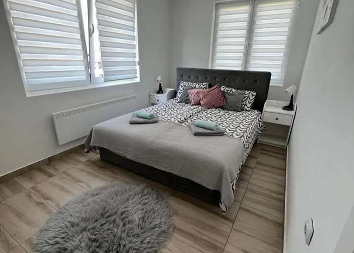 아파트 Loki 소코 반자